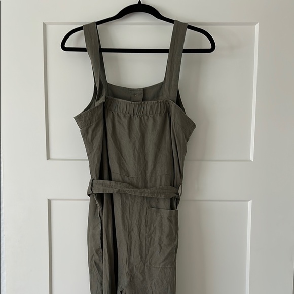 Everlane Linen Olive Button Down Jumpsuit - Picture 3 of 4